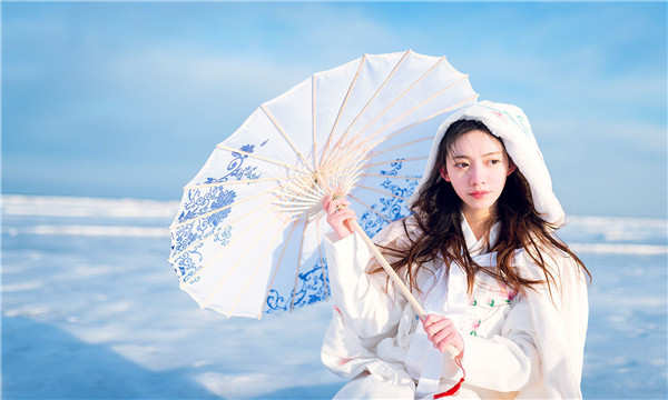 东阿试管代怀生子多少钱一个？助孕之路的费用分析与方案选择